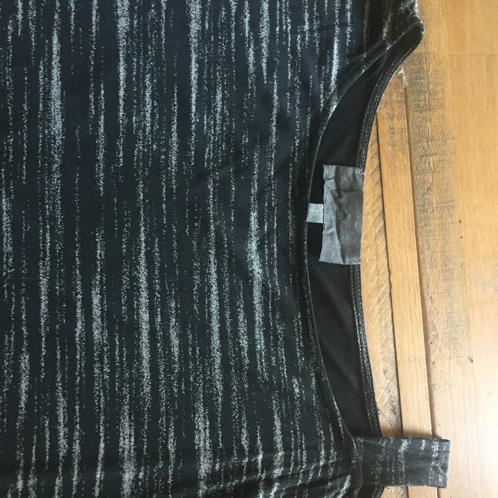 Top - Picture 4 of 5